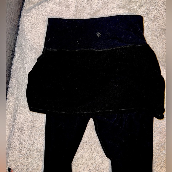 Athleta 2 in 1 Capri 7/8 length - Picture 3 of 6